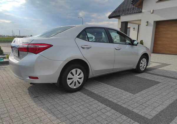 Toyota Corolla cena 55500 przebieg: 150000, rok produkcji 2019 z Brzostek małe 154